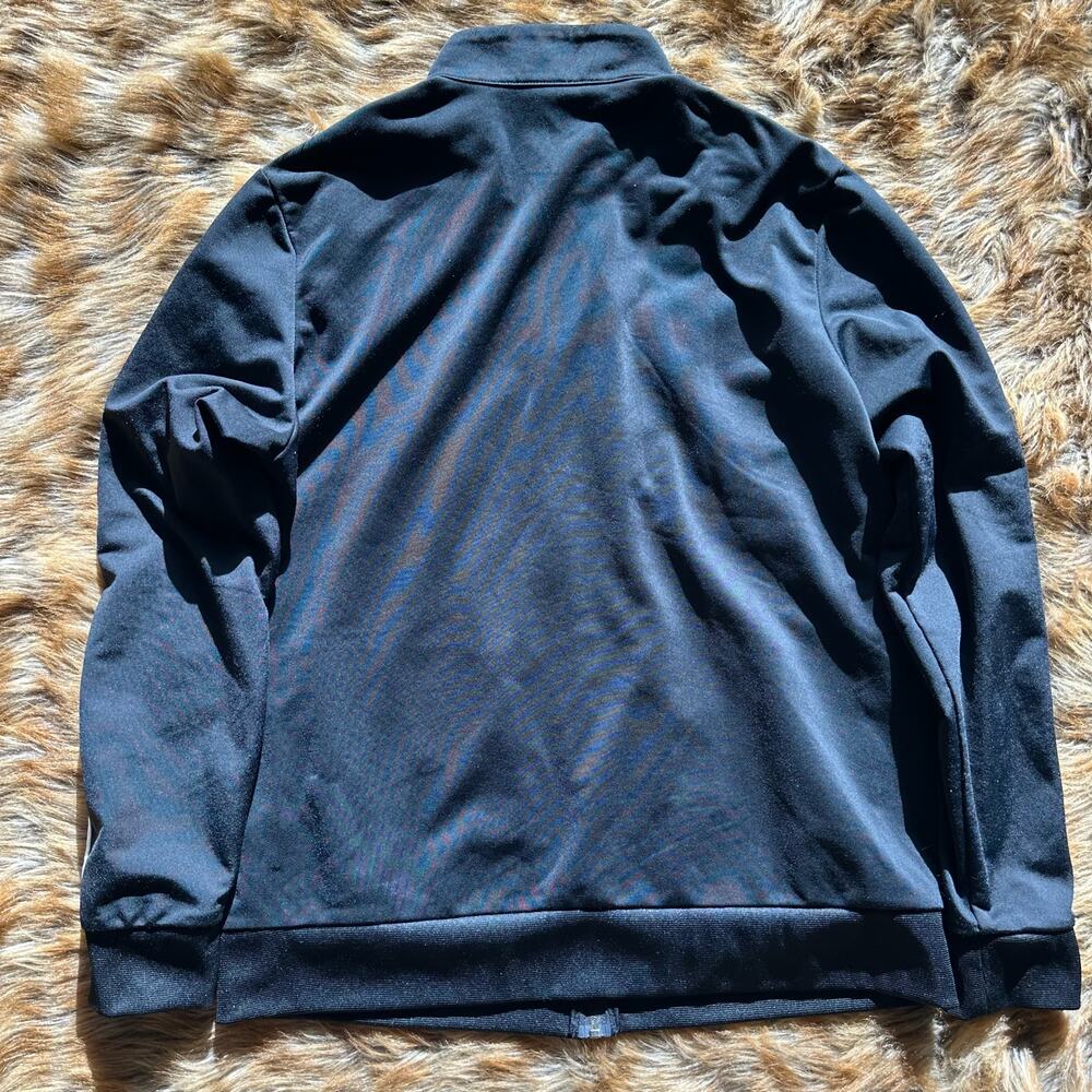 Simple Adidas Jacket - Picture 3 of 4